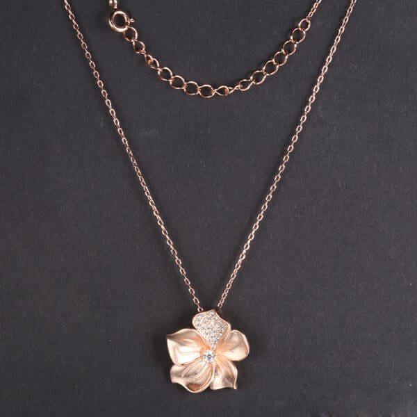 Flower silver necklace image