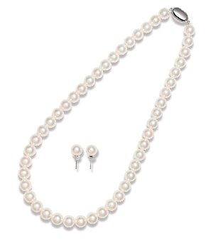 Akoya pearls earring