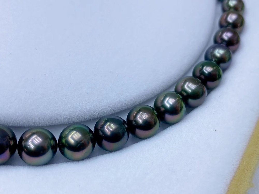 Tahiti black pearl image