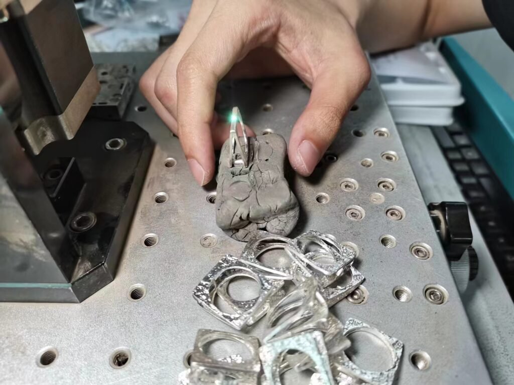 silver jewelry ring