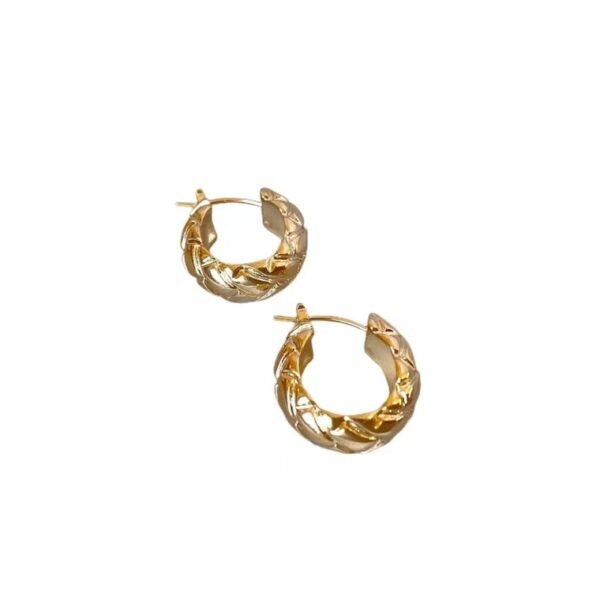 18K gold earrings pic