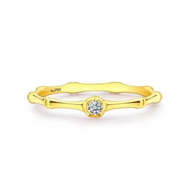 18-karat gold bamboo ring with diamond pic