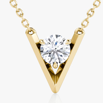 VRAI V Solitaire Necklace